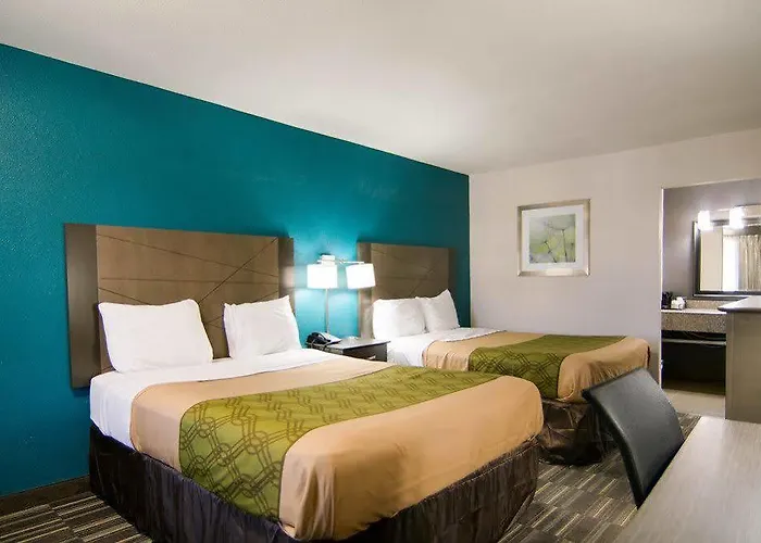 Econo Lodge *